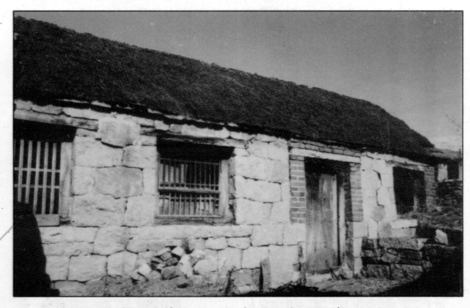 1943年搬迁至文登市于家口村